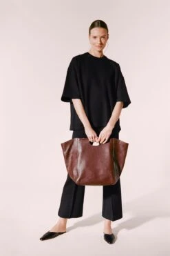 MAR TOTE | RAISIN -Staud 000002270029 edit 1 WEB
