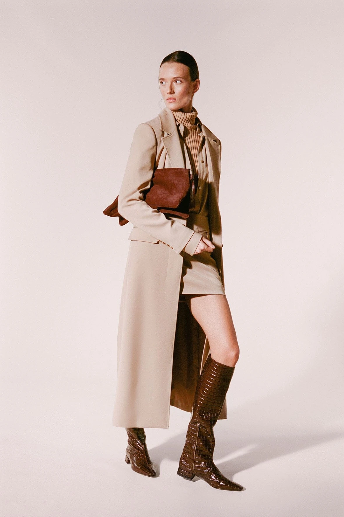 VIVI SHOULDER BAG | MAHOGANY SUEDE 4 VIVI SHOULDER BAG | MAHOGANY SUEDE - Image 2