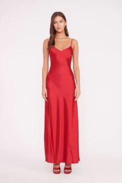 ALEXA DRESS | RUBY -Staud ALEXA DRESS SOLANGE PLATFORM RUBY 00184 web 76b4a72b abd8 4ae6 9f0b 8c9ad68c8821