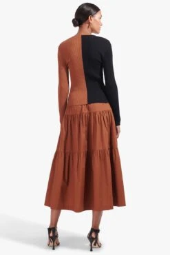 SEA SKIRT | TAN -Staud Cargo Sweater Tan Black Sea Skirt Tan 00942 web f5ade2aa 24fc 4ac1 95a9 a33d57ca9aed