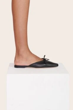 GINA MULE | BLACK -Staud GINA MULE BLACK 1 web