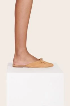 GINA MULE | CASHEW SUEDE -Staud GINA MULE CASHEW SUEDE 1 web