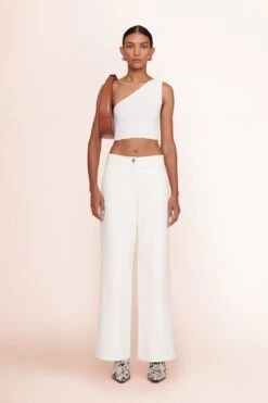 MOON BAG | SADDLE 16 MOON BAG | SADDLE -Staud Lexi top white domino pant white 00241 web