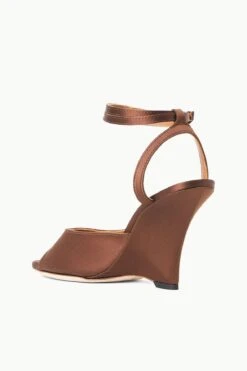 ANOUSH WEDGE | CLOVE -Staud STAUD ANOUSH WEDGE CLOVE FALL 23 ECOM 3