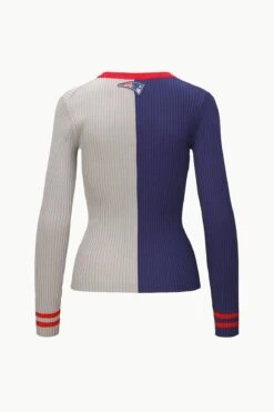 THE STAUD NFL CARGO SWEATER | NEW ENGLAND PATRIOTS -Staud STAUD CARGOSWEATERXNFL SWEATER NEWENGLANDPATRIOTS FANATICS 23 ECOM 2