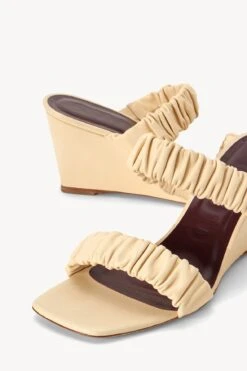 FRANKIE WEDGE | CREAM -Staud STAUD FRANKIE WEDGE CRM SEASON 22 ECOM 4