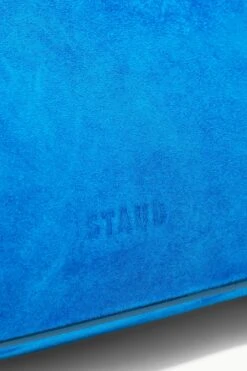 LENNON SHOULDER BAG | DIRECTOR BLUE SUEDE -Staud STAUD LENNON SHOULDERBAG DIRECTORBLUE FALL 23 ECOM 4 50fd4e21 62b3 4feb b42e c1cafcf62179