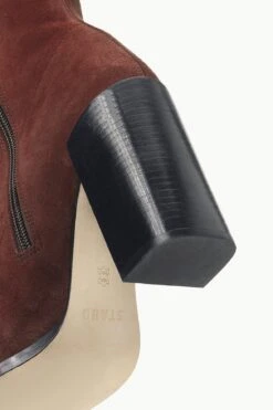 PAZ BOOT | MAHOGANY -Staud STAUD PAZ BOOT MAHOGANY FALL 23 ECOM 4 7ffc9807 f7cf 4ff1 8b91 d26460b1be07
