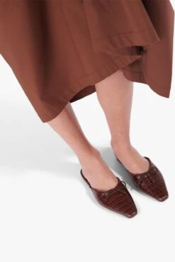 GINA MULE | BROWN CROC EMBOSSED -Staud Sunday Skirt Bark02357 web 1b36f71c 4f35 4a61 9abe db69ce0ebb52