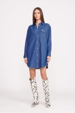 STAUD + WRANGLER THE OVERSIZED WESTERN | DARK RINSE -Staud Wrangler 1089 web