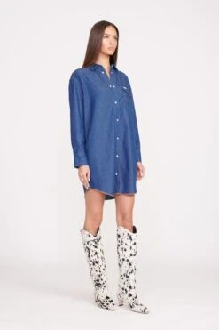 STAUD + WRANGLER THE OVERSIZED WESTERN | DARK RINSE -Staud Wrangler 1095 web