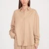 COLTON SHIRT | CAMEL SUITING 2 COLTON SHIRT | CAMEL SUITING -Staud colton shirt camel 8 e24fdc89 325a 4ee2 a4fb 467b4b928253