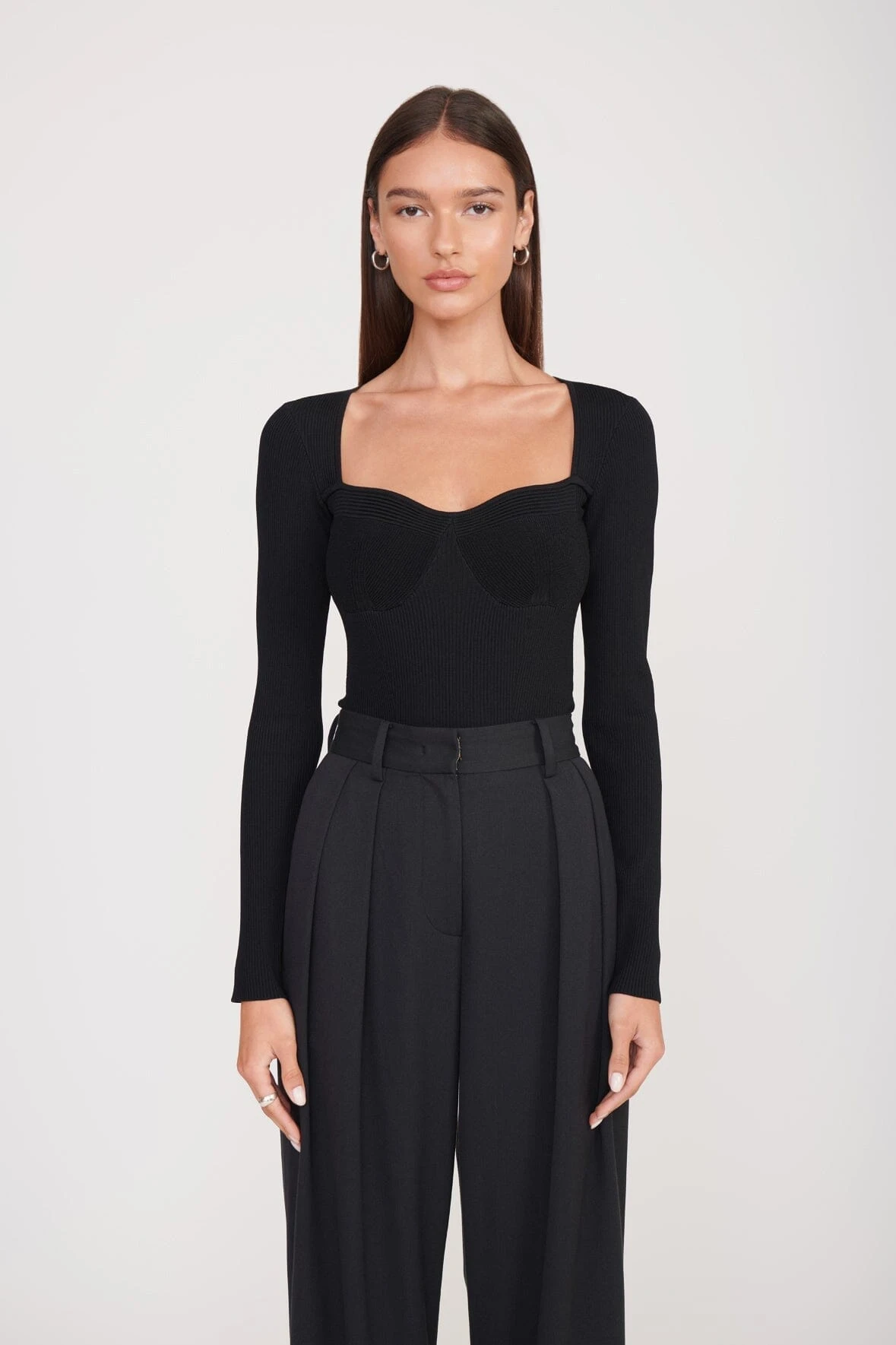 SILHOUETTE TOP | BLACK 3 SILHOUETTE TOP | BLACK