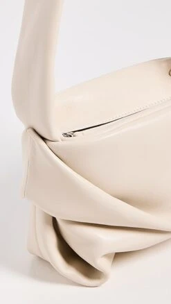 STAUD Kiss Bag 11 STAUD Kiss Bag -Staud staud3138210d92 1671663182077 2 0. UX357 QL90