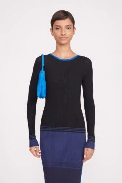 VALERIE SHOULDER BAG | DIRECTOR BLUE SUEDE -Staud valerie shoulder bag director blue 2 e33602d2 f971 4feb b33d 6a013c393ca2